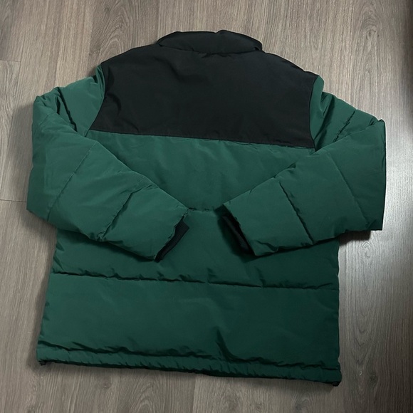 NWT - Guess Block Puffer Jacket - Picture 7 of 7